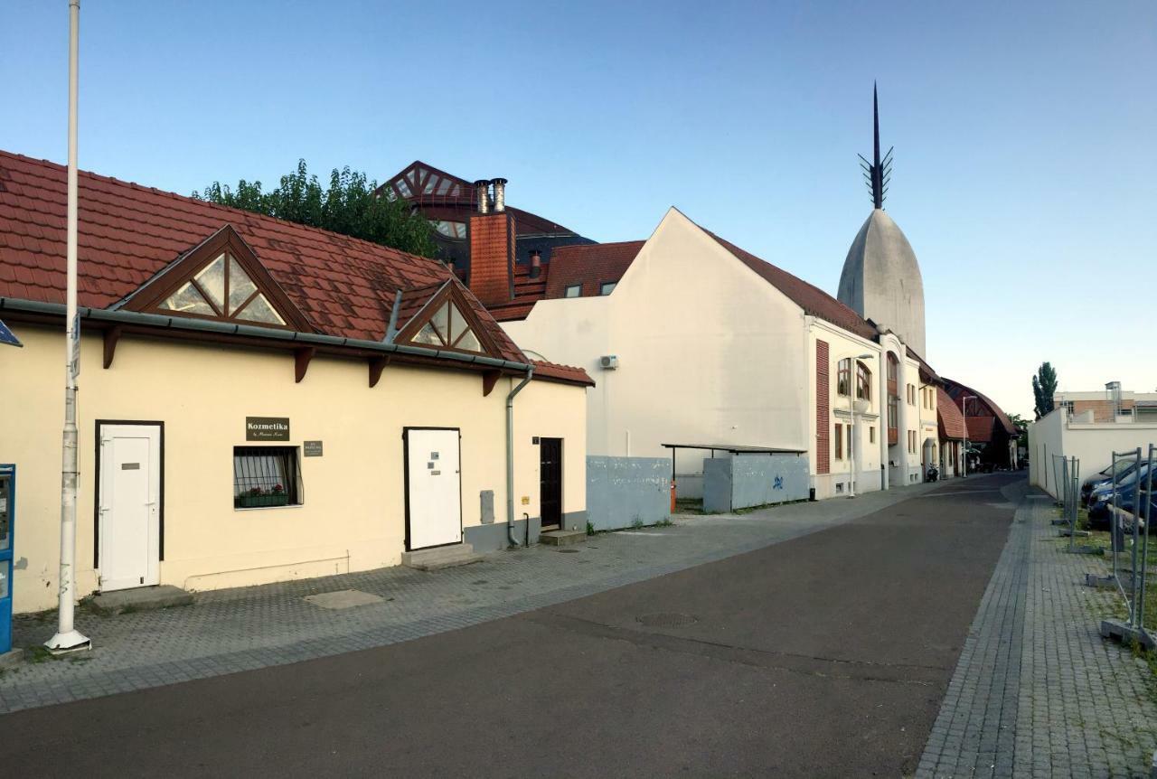 Kertesz-Haz Hotel Eger Exterior photo